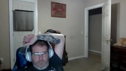 mercer1977 online show from April 23, 12:40 pm