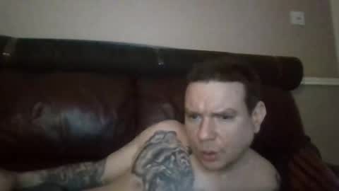 Snapshot of mercher627021 chatting on January 26, 11:29 pm ezio online show from January 26, 11:29 pm