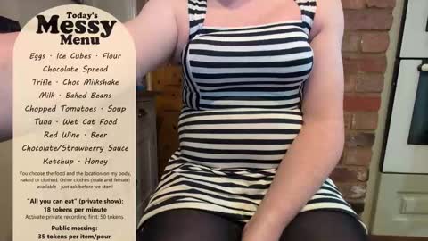 messyxdresser online show from February 12, 9:21 pm