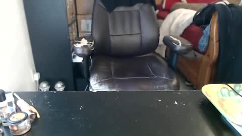 Snapshot of miaking chatting on October 9, 5:29 pm Mark online show from October 9, 5:29 pm