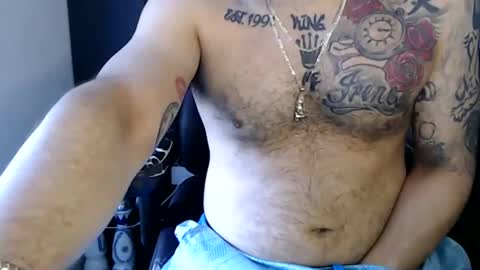 Snapshot of miaking chatting on February 16, 7:16 pm Mark online show from February 16, 7:16 pm