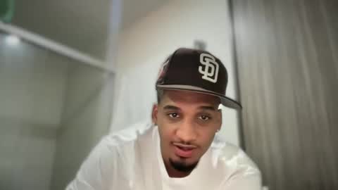 Snapshot of michael_jordanx chatting on March 2, 4:03 pm Angel online show from March 2, 4:03 pm