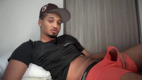 Snapshot of michael_jordanx chatting on March 7, 3:07 pm Angel online show from March 7, 3:07 pm