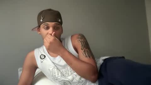 Snapshot of michael_jordanx chatting on February 9, 3:45 pm Angel online show from February 9, 3:45 pm