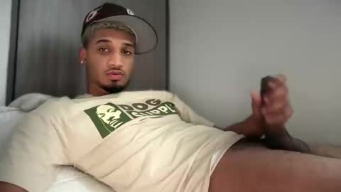 Snapshot of michael_jordanx chatting on February 27, 3:48 pm Angel online show from February 27, 3:48 pm