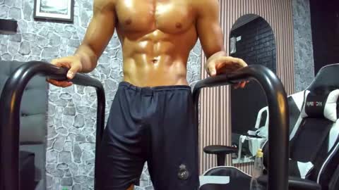 michael_torres15 online show from September 20, 10:21 pm