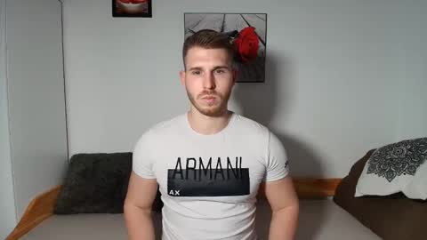 michaelos11 online show from March 15, 7:09 pm