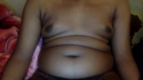 Snapshot of mickkzzx chatting on October 2, 2:04 am mickkzzx online show from October 2, 2:04 am