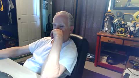 midwestdad09 online show from May 19, 7:09 pm