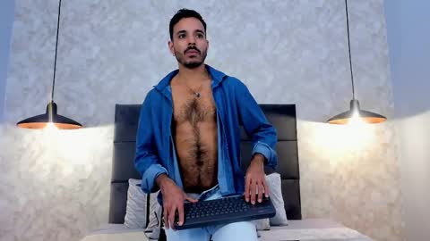 miguelsanfrancisco online show from November 12, 4:13 pm