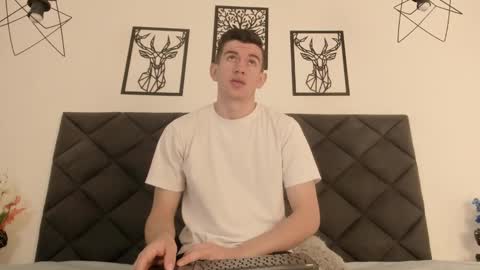 mikael online show from March 12, 7:02 am