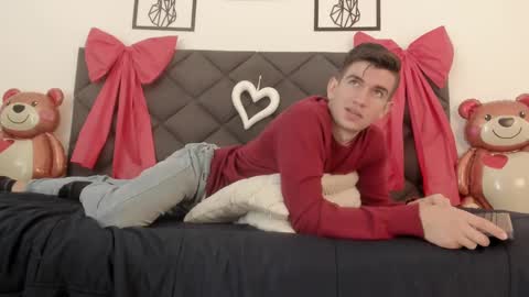 mikael online show from February 12, 5:15 am