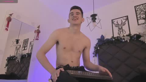 mikael online show from December 18, 4:20 am