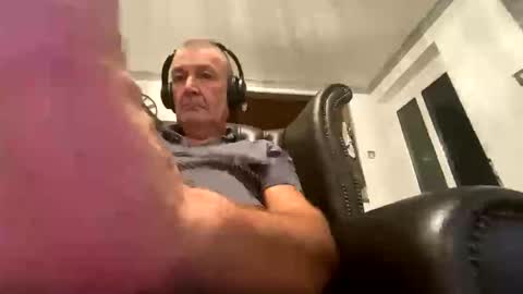 mike26051 online show from September 9, 7:35 pm