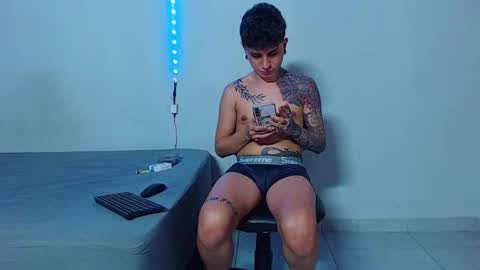 Mike IMDEPENDIENT MODEL online show from November 11, 1:54 am