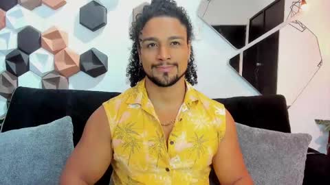   online show from March 8, 12:28 pm