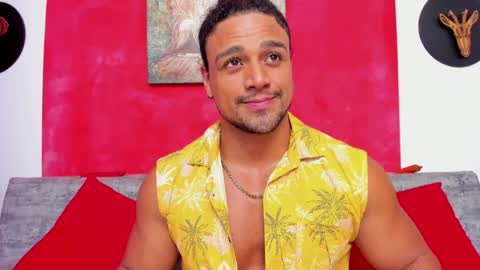   online show from December 26, 2:05 pm