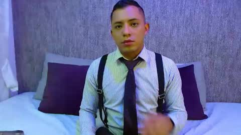 mike_fetiche online show from October 28, 5:10 am