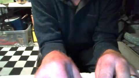 mikeb3200 online show from December 15, 4:40 am