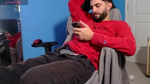 mikehawk1589 online show from January 7, 5:56 am