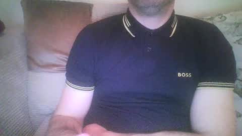 Snapshot of mikehockishuge9 chatting on February 20, 10:15 pm mikehockishuge9 online show from February 20, 10:15 pm