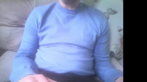 Snapshot of mikehockishuge9 chatting on October 6, 2:55 pm mikehockishuge9 online show from October 6, 2:55 pm