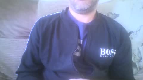 Snapshot of mikehockishuge9 chatting on September 28, 11:08 am mikehockishuge9 online show from September 28, 11:08 am