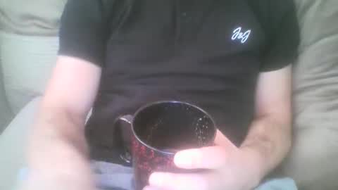 Snapshot of mikehockishuge9 chatting on October 11, 10:08 am mikehockishuge9 online show from October 11, 10:08 am