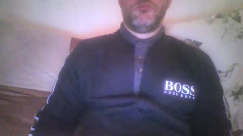 Snapshot of mikehockishuge9 chatting on December 18, 10:46 pm mikehockishuge9 online show from December 18, 10:46 pm