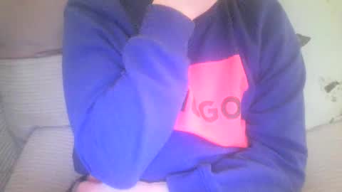 Snapshot of mikehockishuge9 chatting on February 14, 10:59 pm mikehockishuge9 online show from February 14, 10:59 pm