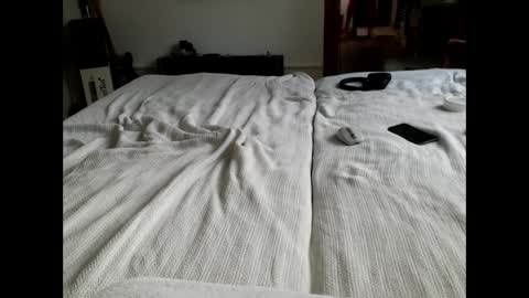 Snapshot of mikel030 chatting on February 19, 12:44 pm djfuckoff online show from February 19, 12:44 pm