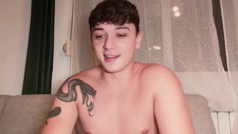 Snapshot of mikelaur chatting on October 8, 6:23 pm MikeLaur online show from October 8, 6:23 pm