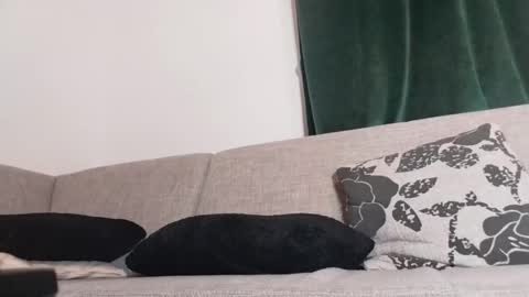 Snapshot of mikelaur chatting on September 29, 8:37 pm MikeLaur online show from September 29, 8:37 pm