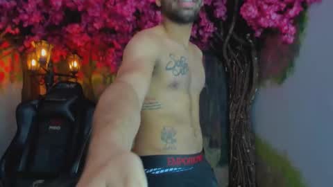 MIKE PARK  online show from November 6, 11:13 am