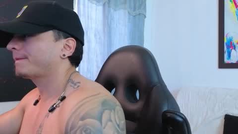 MIKKE online show from December 2, 7:39 pm