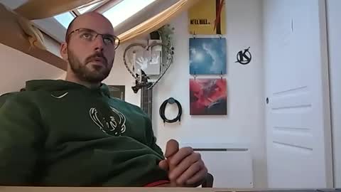 Snapshot of mikmik91 chatting on February 10, 4:14 pm mikmik91 online show from February 10, 4:14 pm