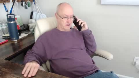 millenium0129 online show from October 31, 5:27 pm