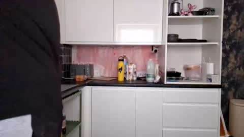 MillionthMile online show from October 9, 3:06 pm