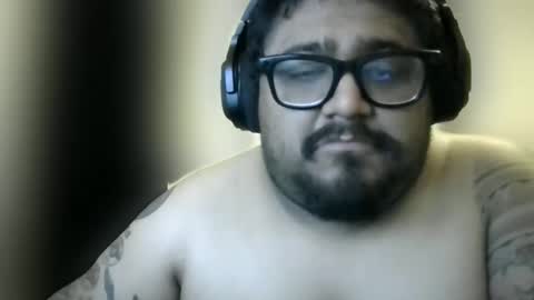 milo69966 online show from October 29, 9:12 am