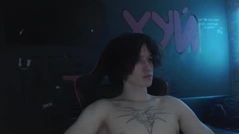 Snapshot of min1pekka chatting on October 16, 2:19 am Max online show from October 16, 2:19 am