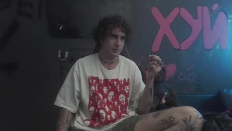 Snapshot of min1pekka chatting on September 23, 5:56 pm Max online show from September 23, 5:56 pm