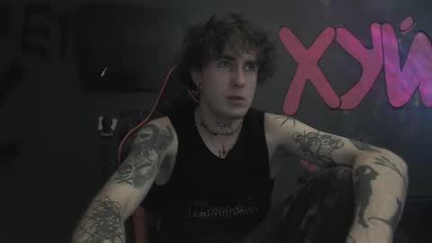 Snapshot of min1pekka chatting on October 19, 3:04 pm Max online show from October 19, 3:04 pm