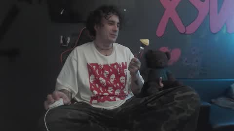 Snapshot of min1pekka chatting on September 24, 6:06 pm Max online show from September 24, 6:06 pm