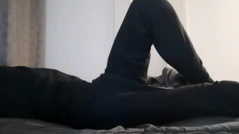 Snapshot of minaquerida chatting on December 12, 3:10 am Ll online show from December 12, 3:10 am