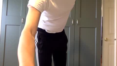 mince_alors online show from April 13, 4:29 pm