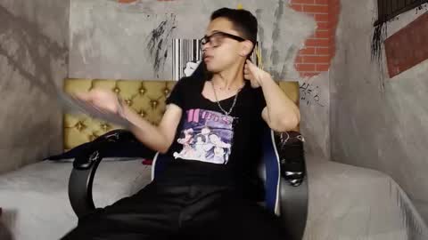 Minho Reyes online show from November 25, 7:38 pm