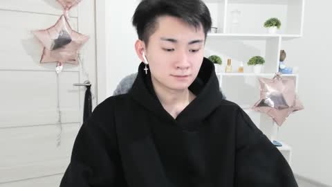              online show from December 6, 8:59 am