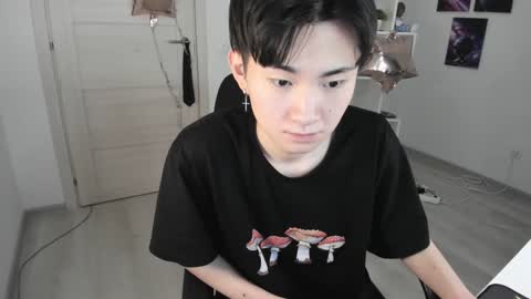              online show from January 22, 1:42 am