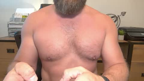 Snapshot of mister_dilf chatting on September 13, 4:41 pm MISTER DILF  online show from September 13, 4:41 pm