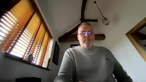 Misterblivs online show from January 17, 2:39 pm